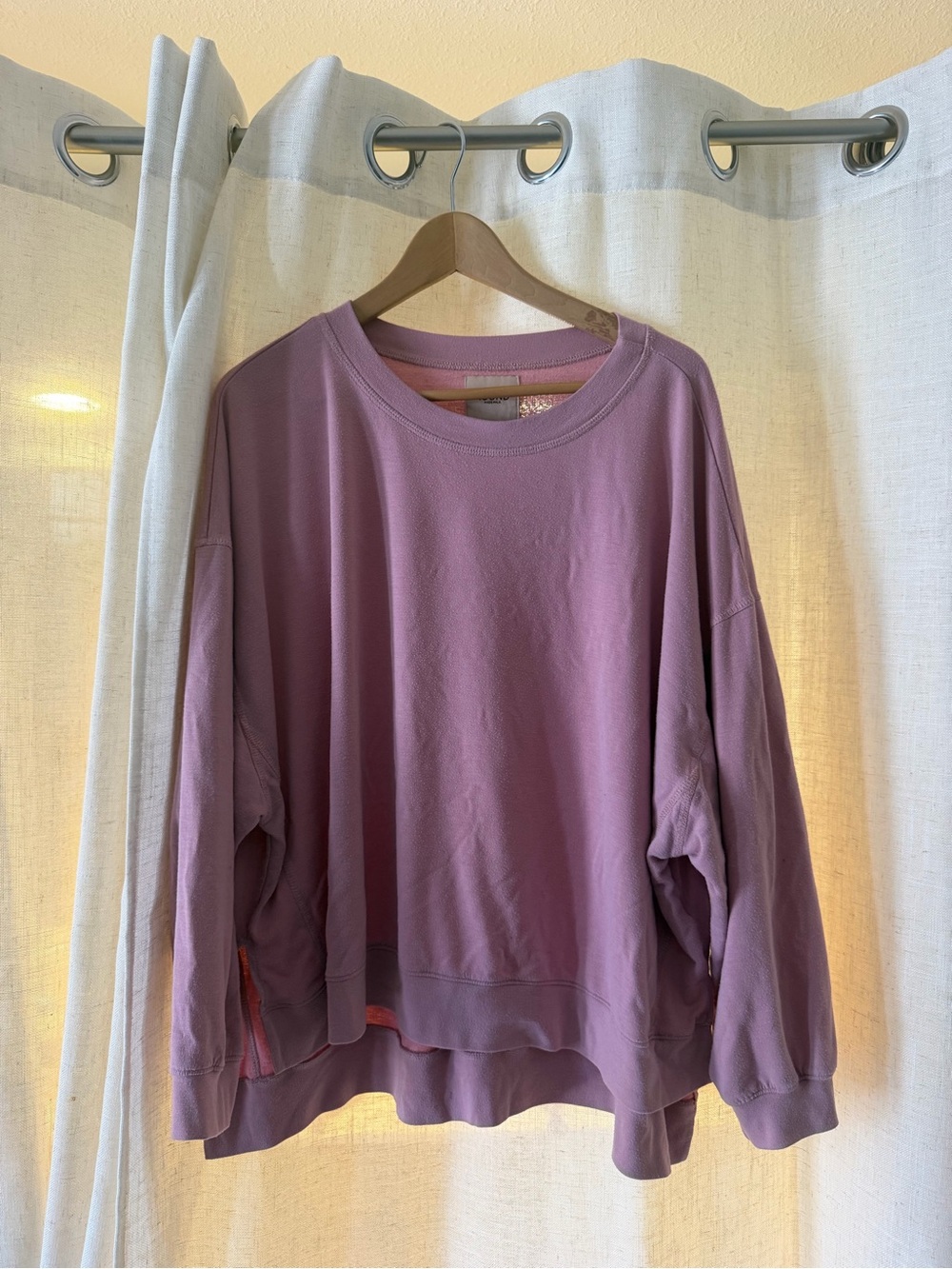 Women's Relaxed Crewneck Sweatshirt - Mauve